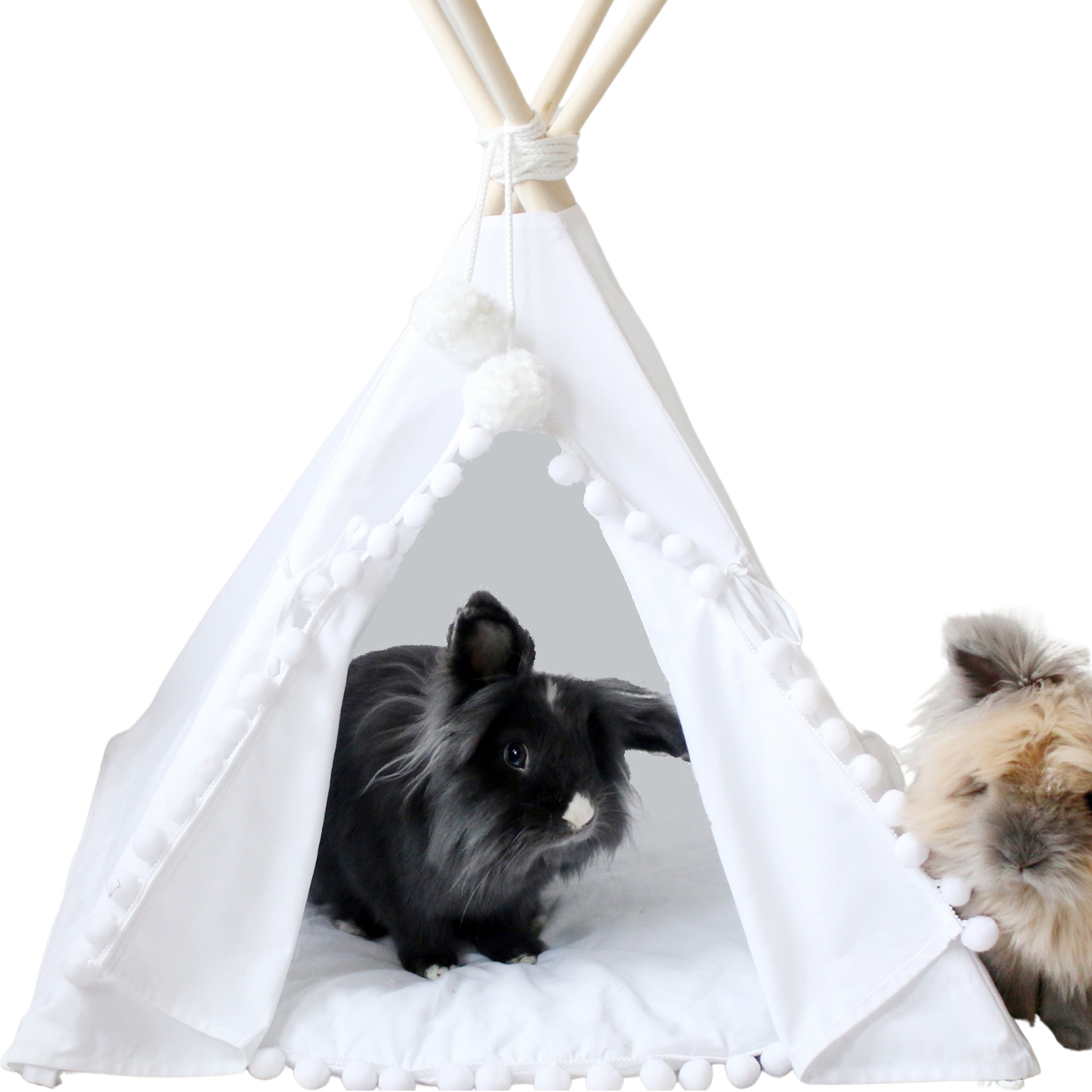 MINICAMP Rabbit Teepee, baltos spalvos zuikio lova su pomponais – XS dydis